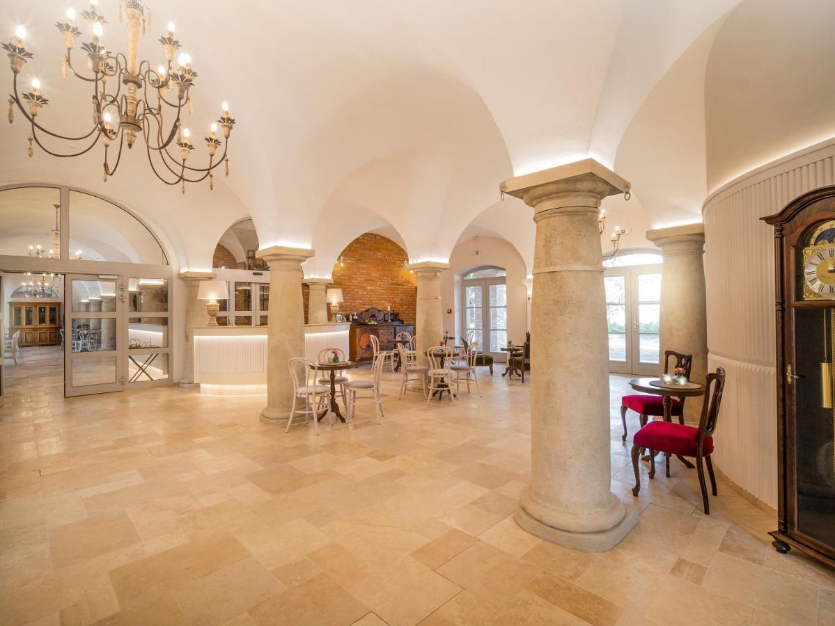 Arkady Hof Hotel Stupava