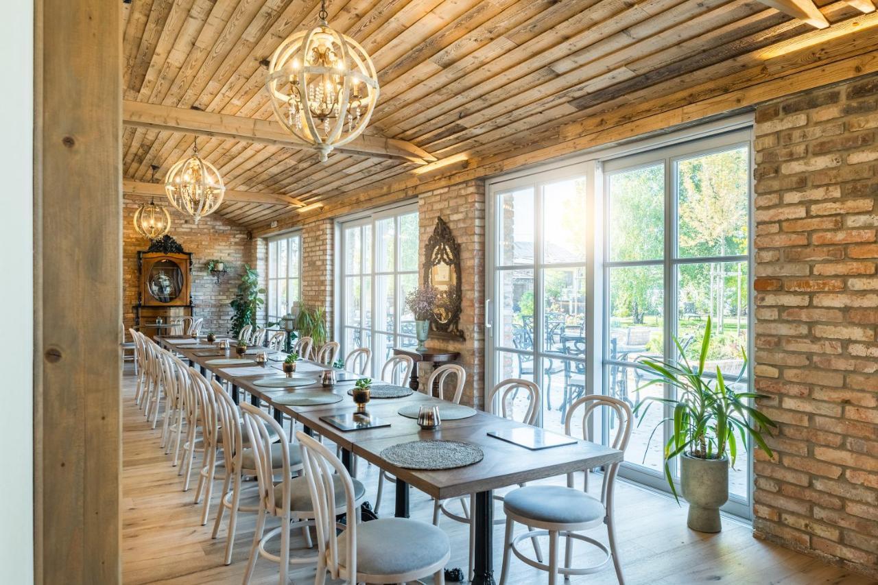 Arkady Hof Hotel